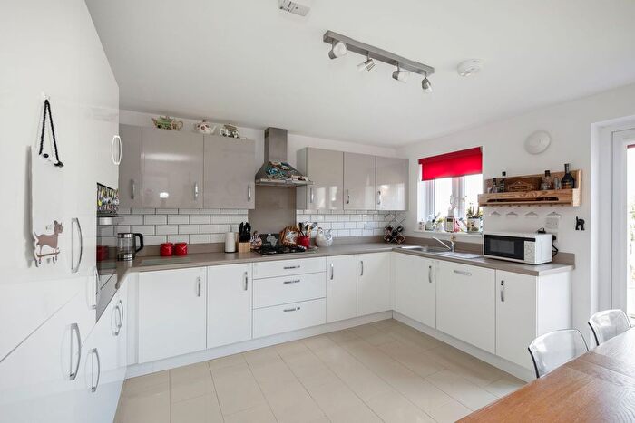 4 Bedroom Detached House For Sale In Miller Street, Winchburgh, EH52