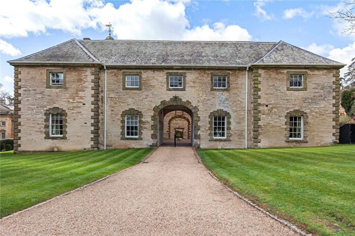 3 Bedroom Flat For Sale In Warwick, Warwickshire, CV35