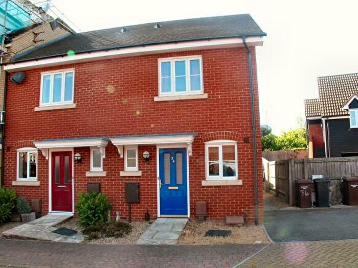 2 Bedroom Semi-Detached House To Rent In Bellings Road, CB9