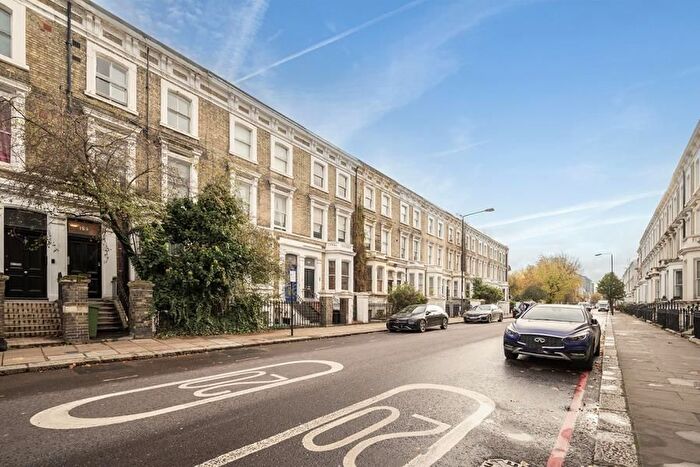 2 Bedroom Flat To Rent In Finborough Rd, Earls Court, SW10