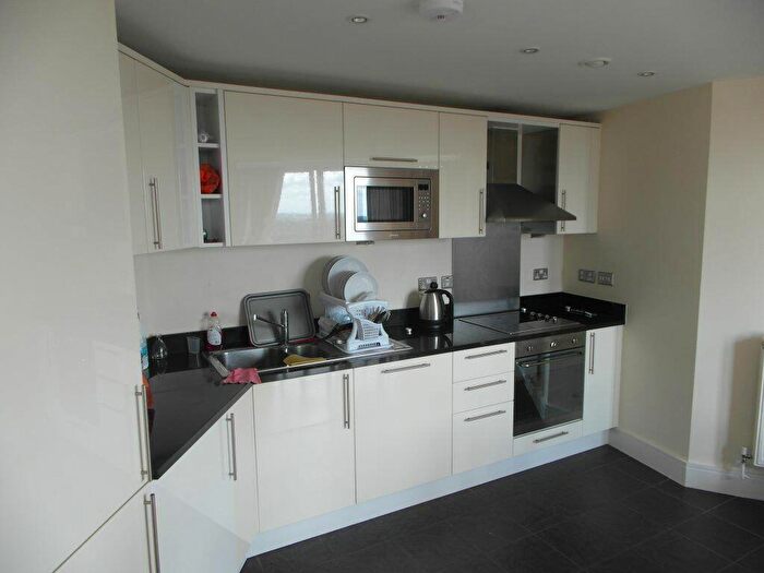 2 Bedroom Apartment To Rent In Raphael House Ilford, IG1