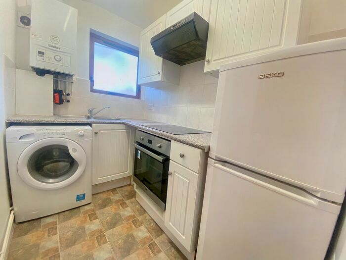 1 Bedroom Studio To Rent In Ryeland Close, West Drayton, Middlesex, UB7