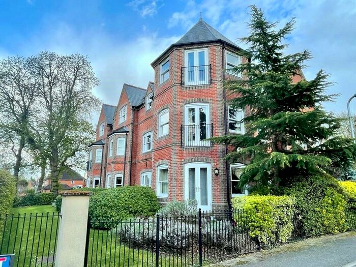 2 Bedroom Apartment To Rent In Cadugan Place, Reading, Berkshire, RG1