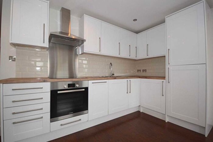 1 Bedroom Flat To Rent In High Street, High Barnet, EN5
