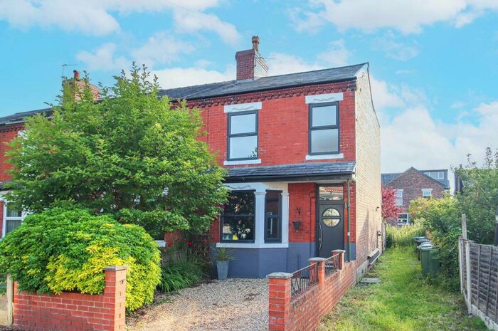 3 Bedroom End Of Terrace House To Rent In Hampstead Avenue, Urmston, Manchester, M41