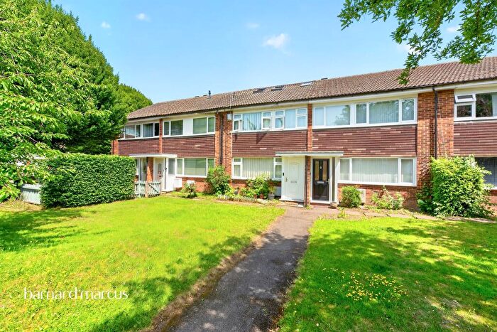 4 Bedroom Terraced House For Sale In Wyecliffe Gardens, Merstham, Redhill, RH1