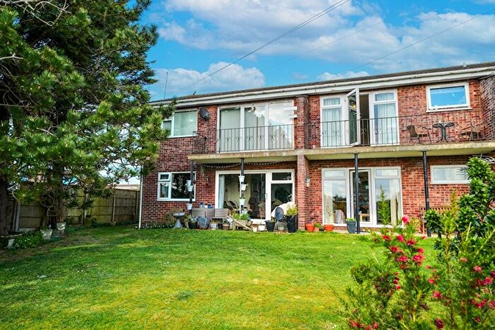 2 Bedroom Flat For Sale In Cromer Road, Mundesley, NR11