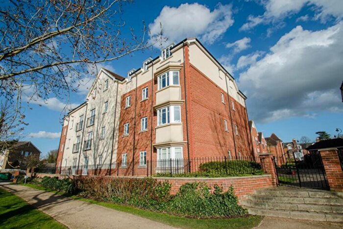 1 Bedroom Flat To Rent In Peppermint Road, Hitchin, Hertfordshire, SG5
