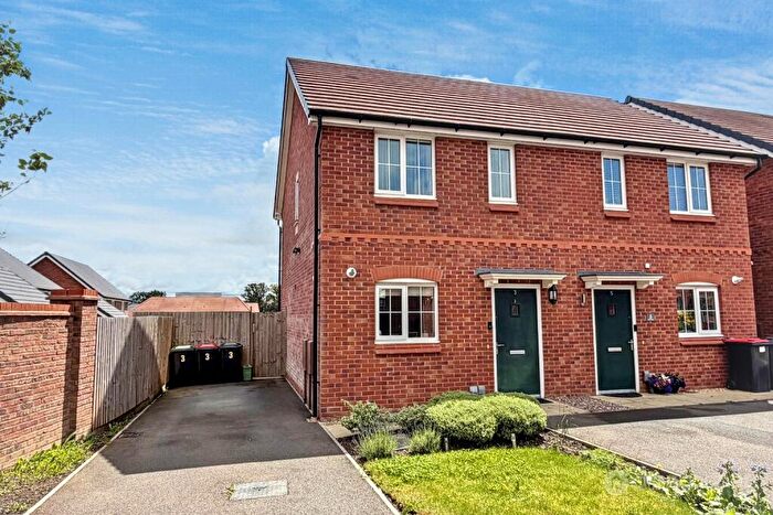 2 Bedroom Semi-Detached House For Sale In Dolly Tub Lane, Ansley, Nuneaton, CV10