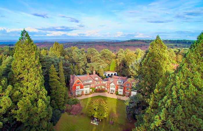 2 Bedroom Flat To Rent In Thirlestane Court, Tilford Road, Hindhead, GU26