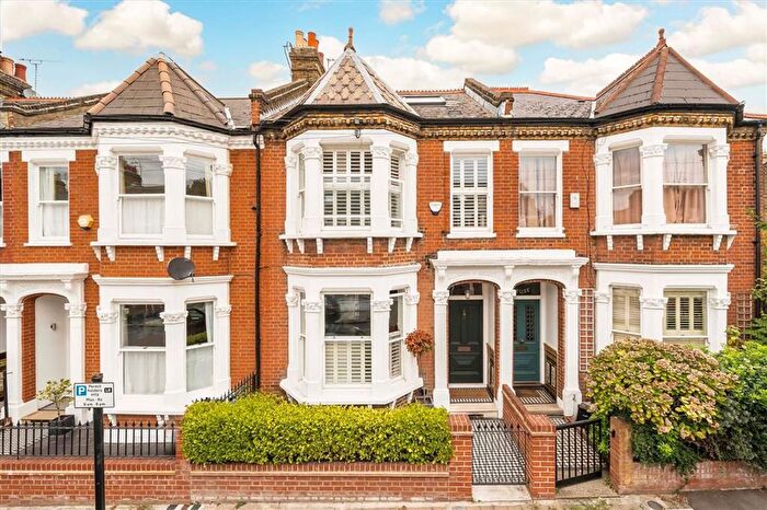 4 Bedroom Terraced House For Sale In Shandon Road, Clapham, SW4