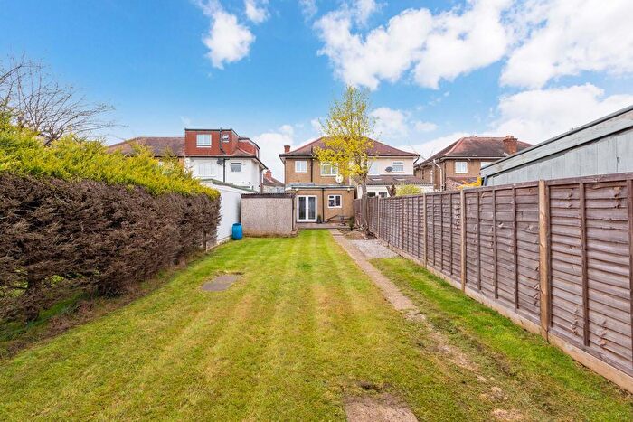 3 Bedroom Semi-Detached House For Sale In Dale Drive, Hayes, UB4