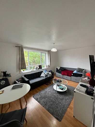 1 Bedroom Flat To Rent In Clare Road, London, SE14