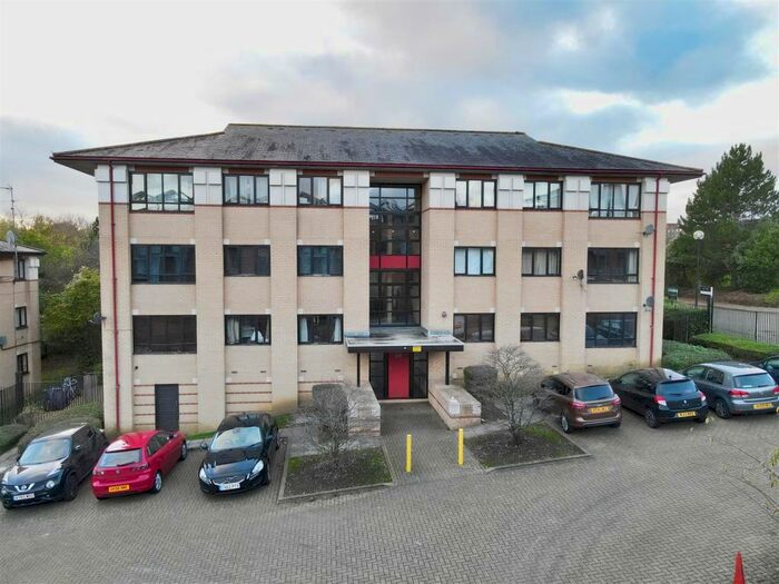 Houses for sale & to rent in MK6 3NH, Stamford Avenue, Campbell Park