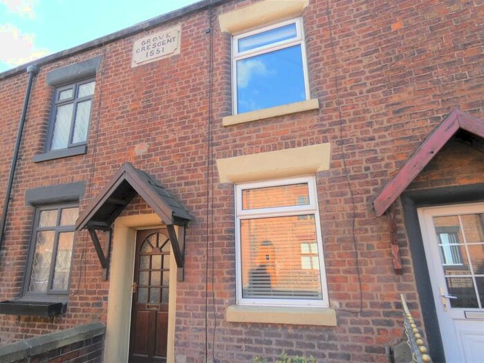 2 Bedroom Cottage To Rent In The Green, Eccleston, PR7