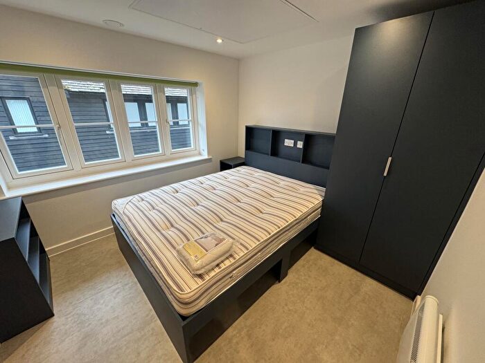 1 Bedroom Flat To Rent In St Peters Street, Canterbury, CT1