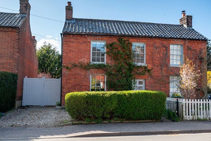 3 Bedroom Cottage For Sale In Wells Road, Fakenham, NR21