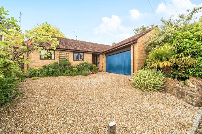 3 Bedroom Bungalow For Sale In Summerlands, Yeovil, Somerset, BA21