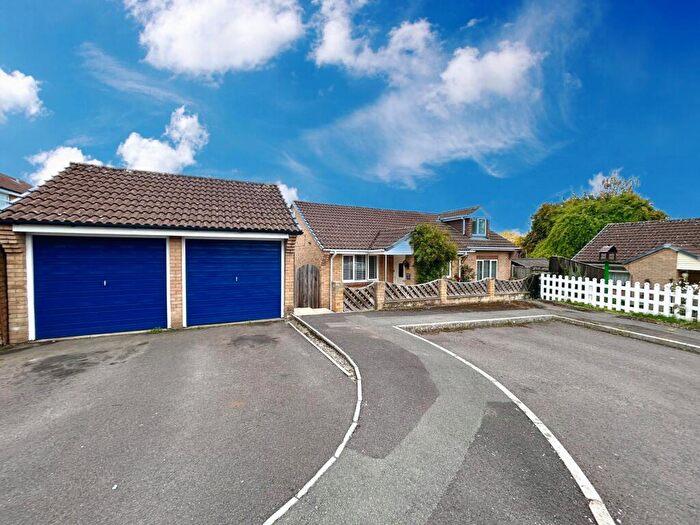 4 Bedroom Detached House For Sale In Gainsborough Way, Yeovil, BA21