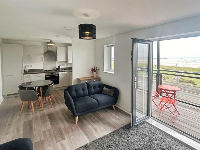 3 Bedroom Flat For Sale In Golwg Y Madjoe, Port Talbot, SA12