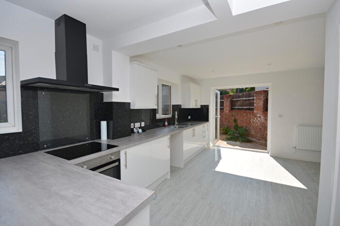 3 Bedroom House To Rent In Edgar Road, Kettering, NN16