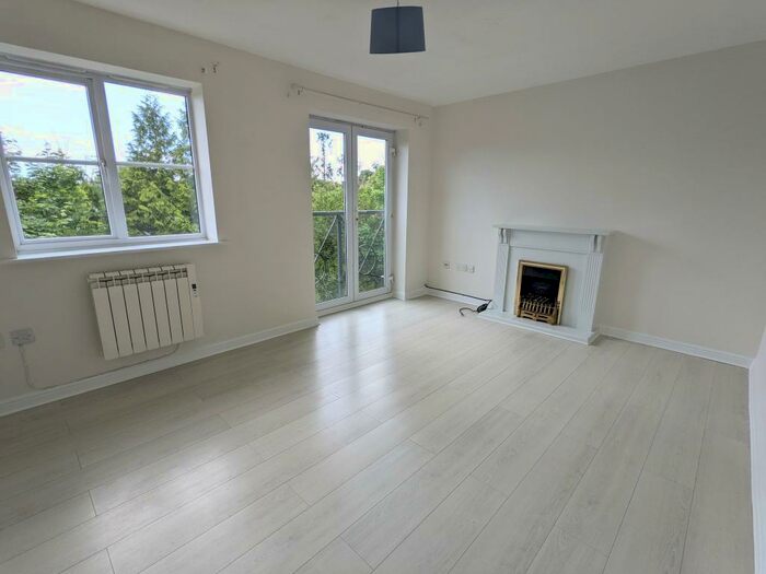 2 Bedroom Apartment To Rent In Bentall Place, Andover, SP10