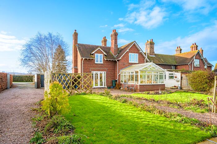 3 Bedroom Cottage For Sale In Kynnersley Drive, The Hincks, Lilleshall, TF10