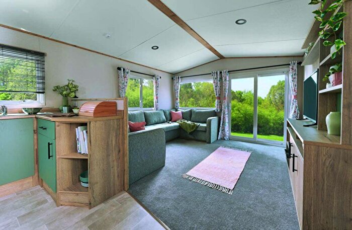 2 Bedroom Caravan For Sale In Stratheck Holiday Park, PA23