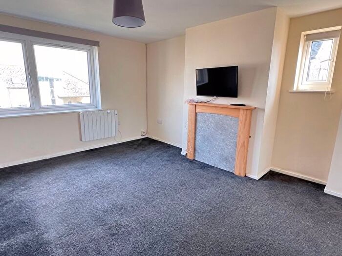 2 Bedroom Flat To Rent In Castle Street, The Barbican, Plymouth - Two Bedroom Apartment, PL1