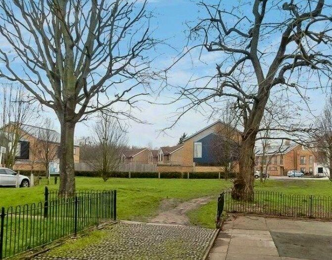 3 Bedroom Terraced House To Rent In Martlet Grove, Northolt UB5