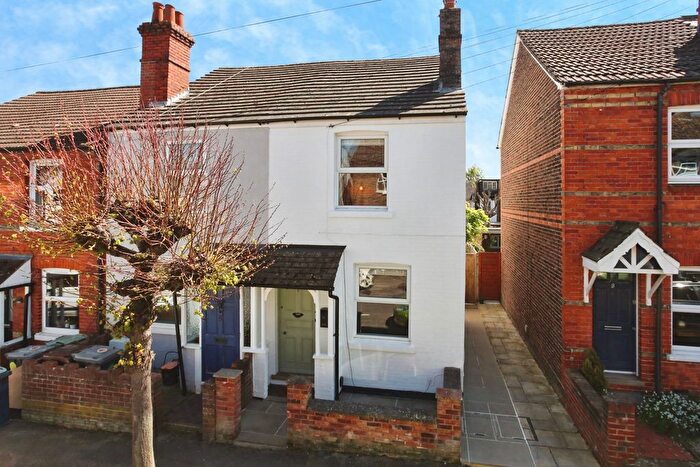 3 Bedroom End Terrace House For Sale In Norfolk Road, Tonbridge, Kent, TN9