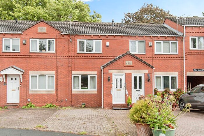 2 Bedroom Terraced House For Sale In The Maltins, Castleford, WF10