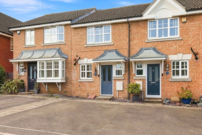 2 Bedroom Terraced House For Sale In Grosvenor Road, Rayleigh, SS6