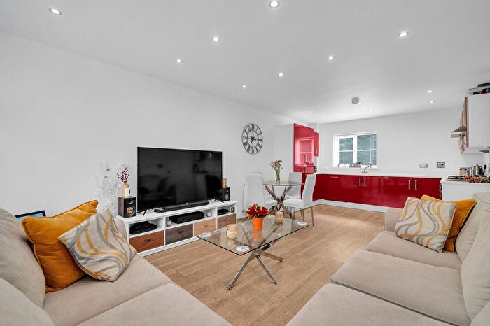 2 Bedroom Flat For Sale In Waratah Drive, Stirling House, BR7