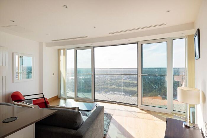 1 Bedroom Apartment For Sale In Arena Tower, Crossharbour Plaza, E14