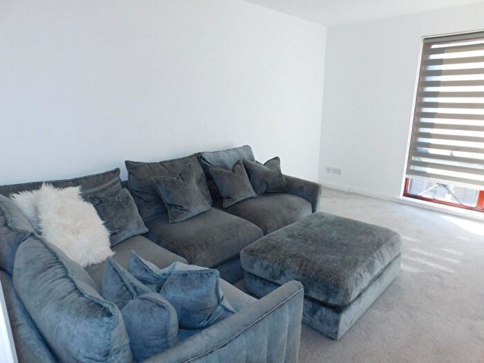 1 Bedroom Flat To Rent In Strawberry Bank Parade, City Centre, Aberdeen, AB11