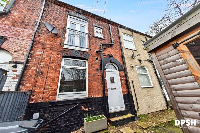 1 Bedroom Terraced House For Sale In Highfield Place, Morley, Morley, Leeds, LS27