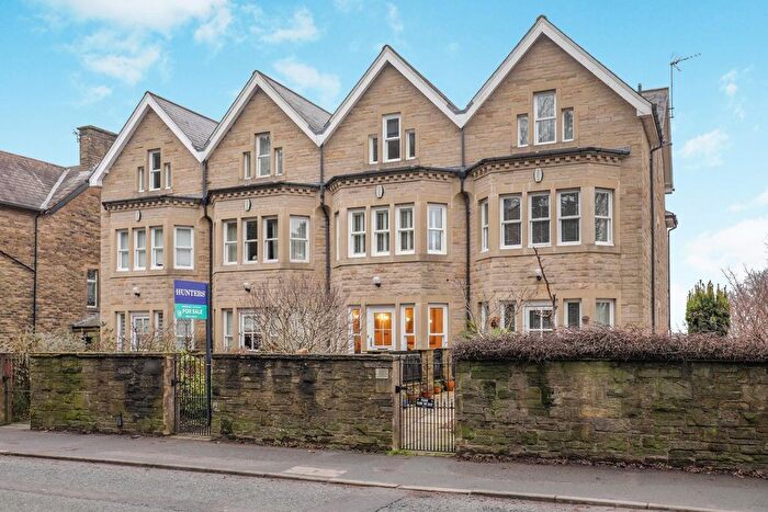 4 Bedroom Town House For Sale In Harlow Moor Road, Harrogate, HG2