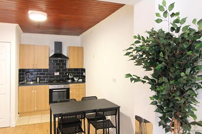 1 Bedroom Flat To Rent In The Polygon, Southampton, SO15