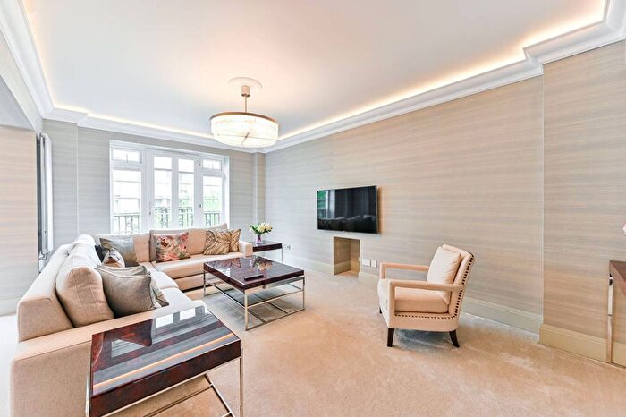 2 Bedroom Flat To Rent In Marsham Street, Pimlico, London, SW1P