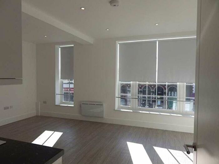 1 Bedroom Flat To Rent In High Street, Epsom, KT19