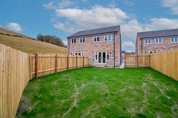 3 Bedroom Semi-Detached House To Rent In Perseverance Place, Holmfirth, HD9