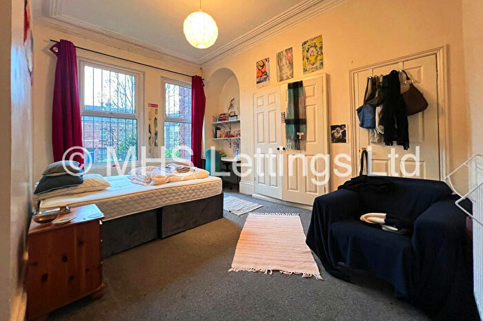 8 Bedroom Terraced House To Rent In Hyde Park Road, Leeds, LS6