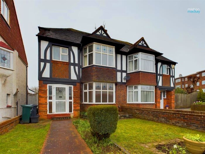 3 Bedroom House To Rent In Nevill Road, Hove, BN3