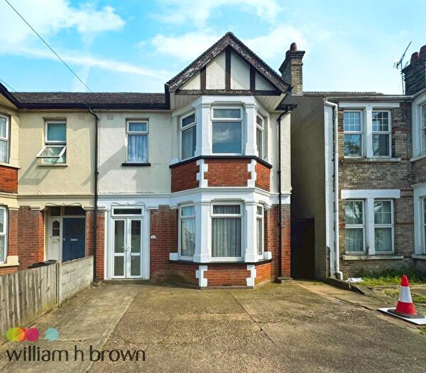 4 Bedroom House To Rent In Wellesley Road, Clacton-On-Sea, CO15
