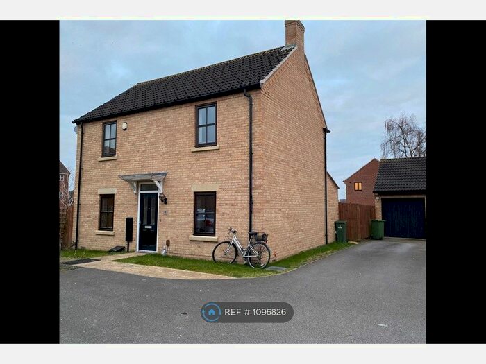 4 Bedroom Detached House To Rent In Crathes Gardens, Westcroft, Milton Keynes, MK4