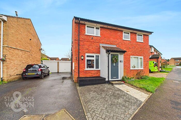 3 Bedroom Semi-Detached House For Sale In Catmere Herne, Mulbarton, Norwich, NR14