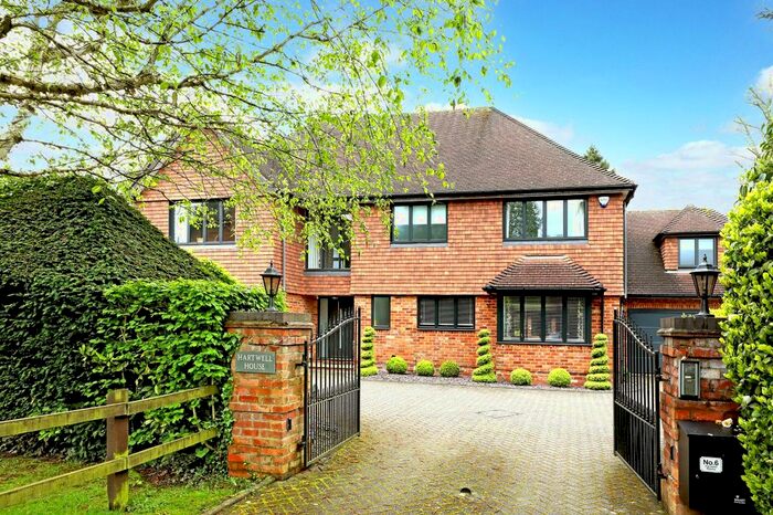 5 Bedroom Detached House To Rent In Hartwell Drive, Beaconsfield, HP9