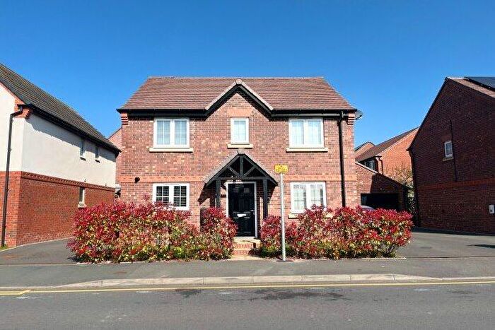 4 Bedroom Property To Rent In Yoxall Way, Lichfield, WS13