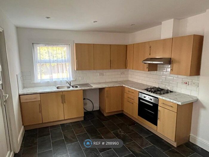 4 Bedroom Terraced House To Rent In Silvermere Road, London, SE6